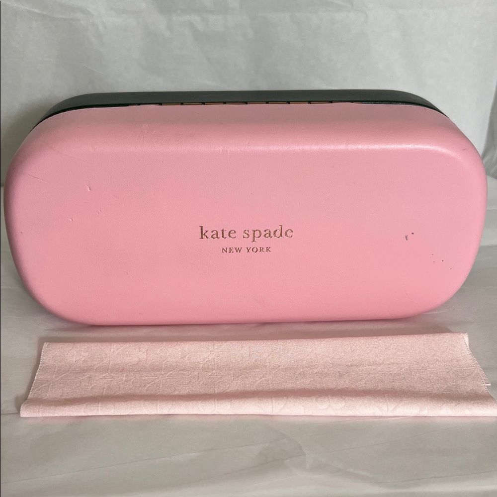 Case & Spade Cloth Only